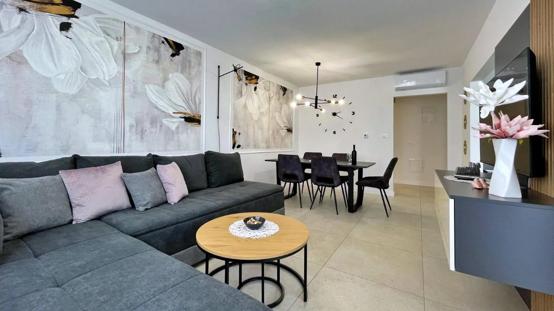 Affittacamere Villas Punta Silo - Luxury Apartments With Pool