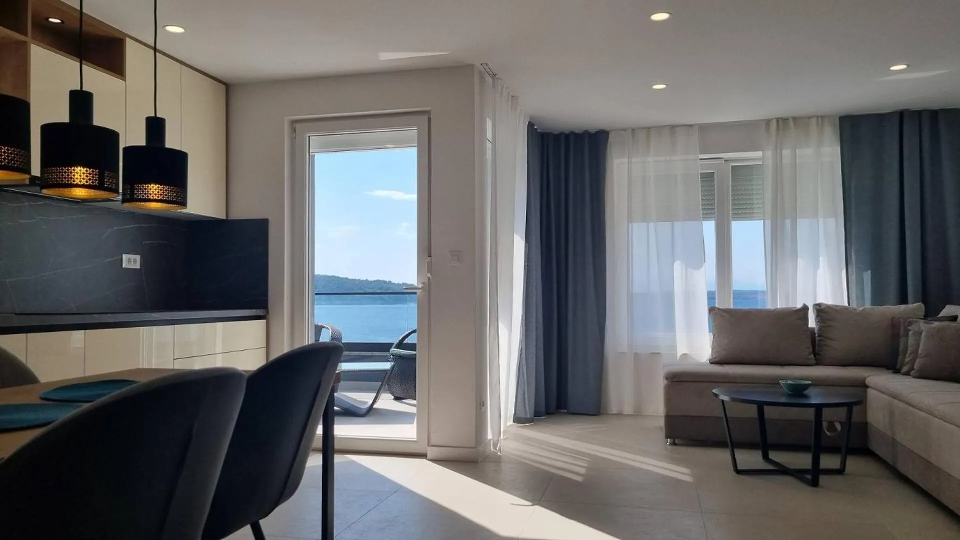 Villas Punta Silo - Luxury Apartments With Pool Šilo