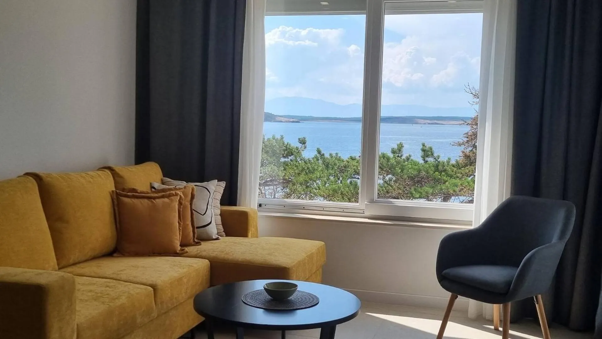 Villas Punta Silo - Luxury Apartments With Pool 5*, Šilo