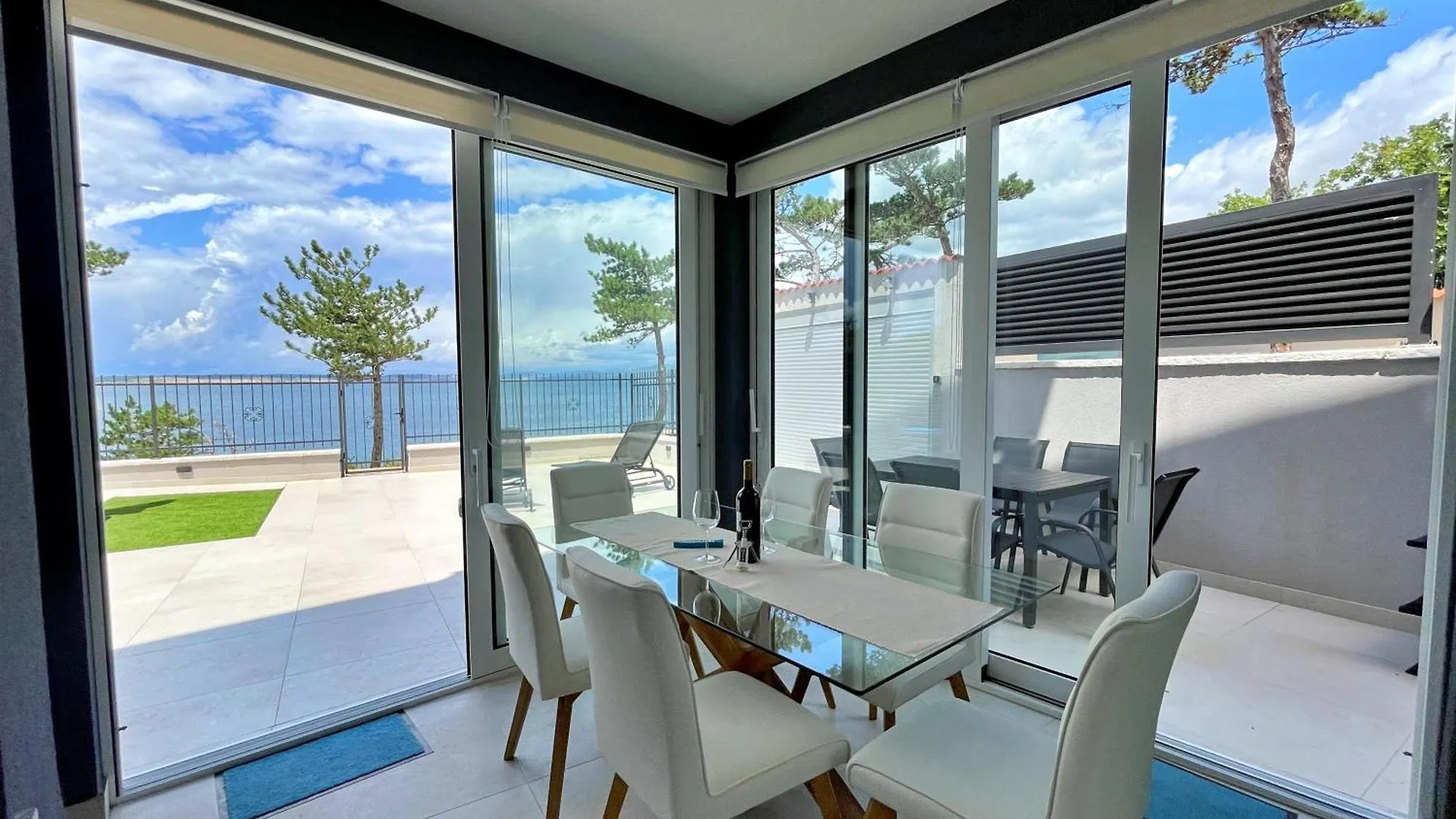 Affittacamere Villas Punta Silo - Luxury Apartments With Pool