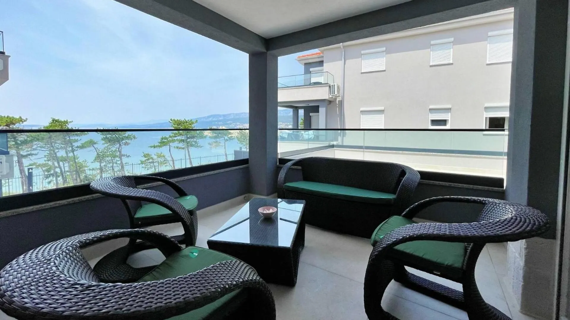 Villas Punta Silo - Luxury Apartments With Pool Silo (Krk)