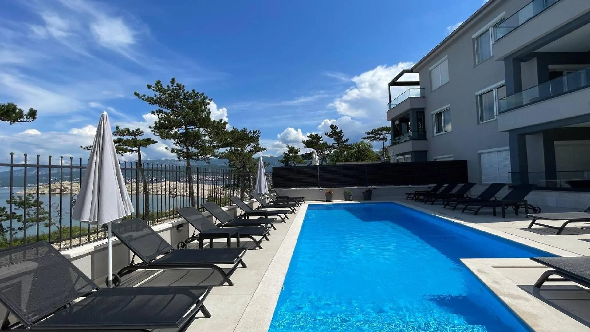 ***** Guest house Villas Punta Silo - Luxury Apartments With Pool Croatia