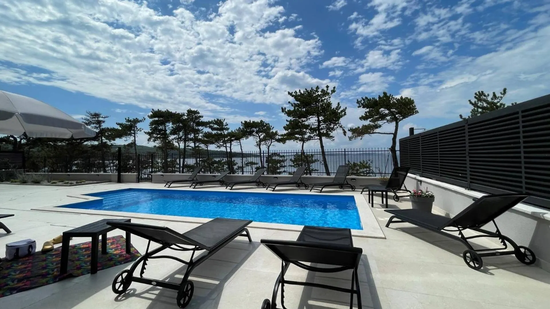 Guest house Villas Punta Silo - Luxury Apartments With Pool