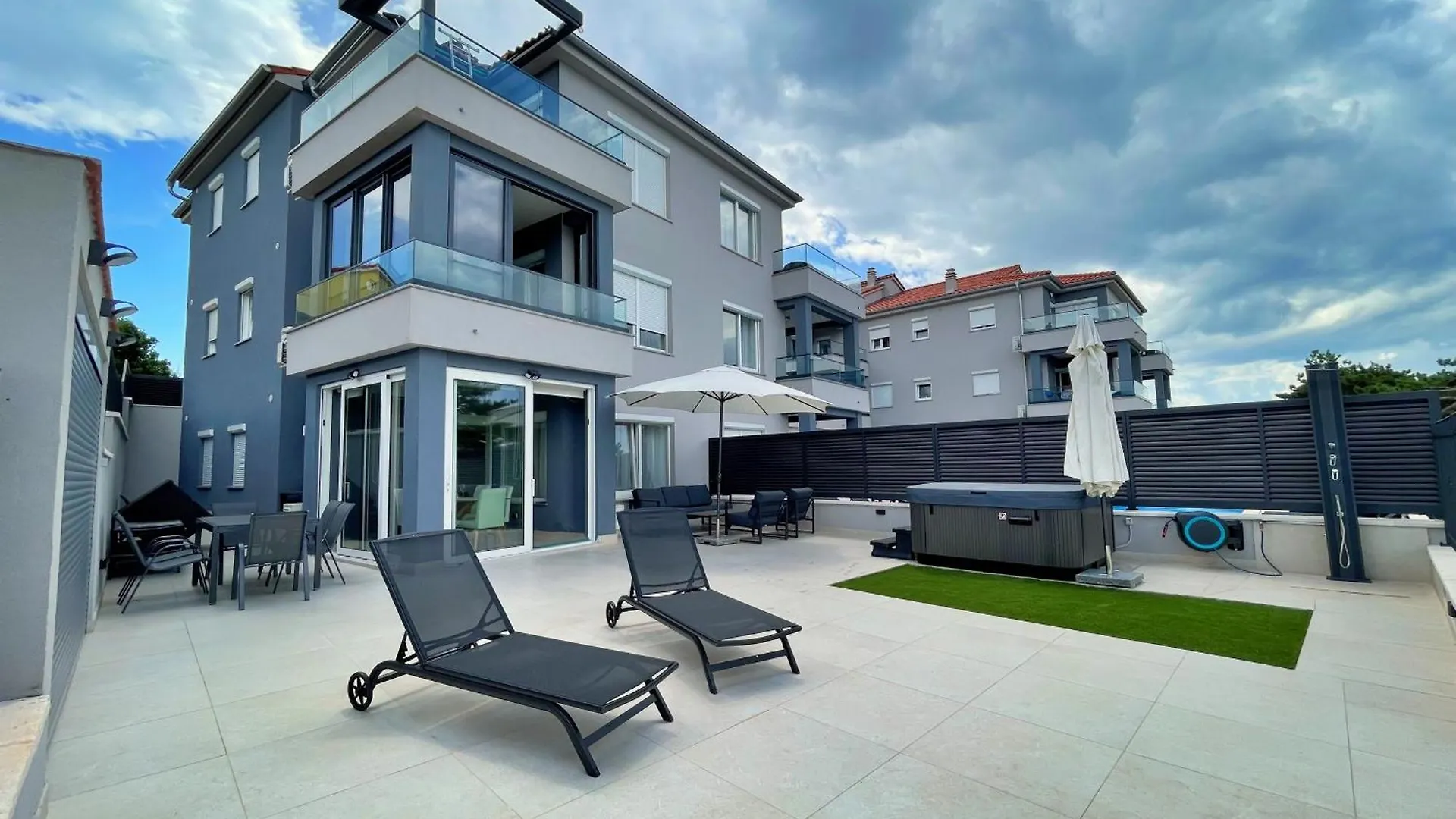 Villas Punta Silo - Luxury Apartments With Pool